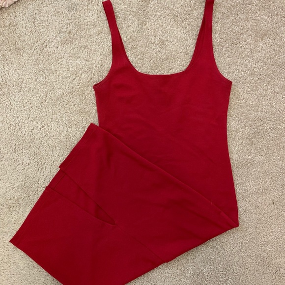 Forever 21 Dresses & Skirts - Forever 21 scoop neck dress, size medium